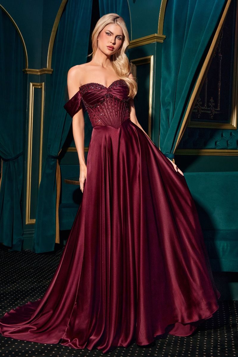 Eleanor – Blush Couture Showroom